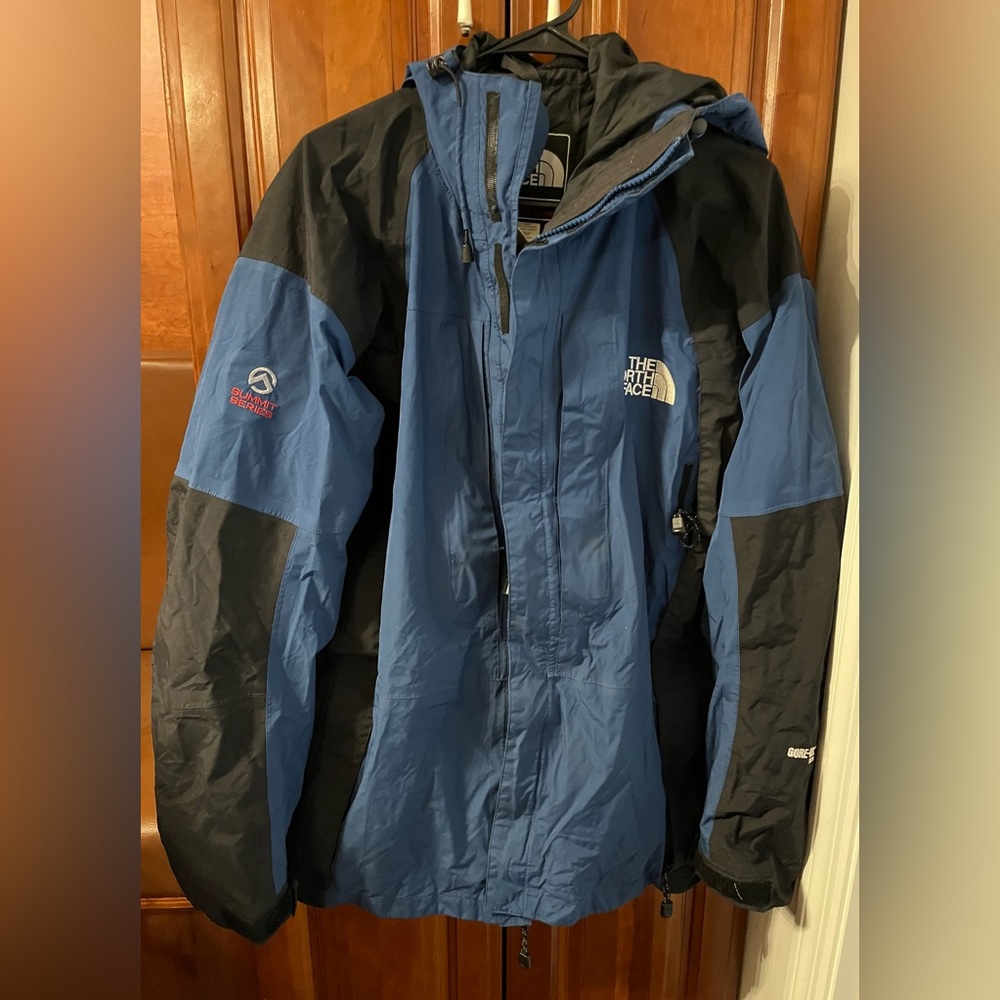 Vintage The North Face Summit Series mountain light
